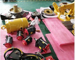 發(fā)那科機器人R-2000iC本體拆機件銷售：電機、減速器、平衡缸……