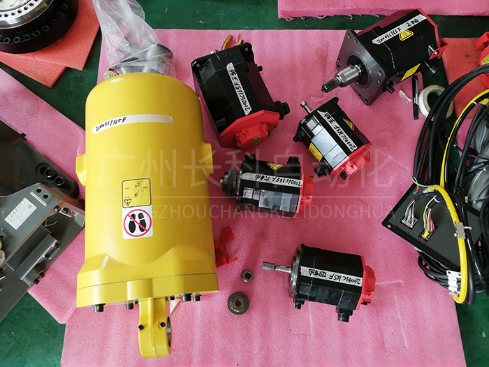 發(fā)那科R-2000iC拆機件 發(fā)那科R-2000iC拆機件