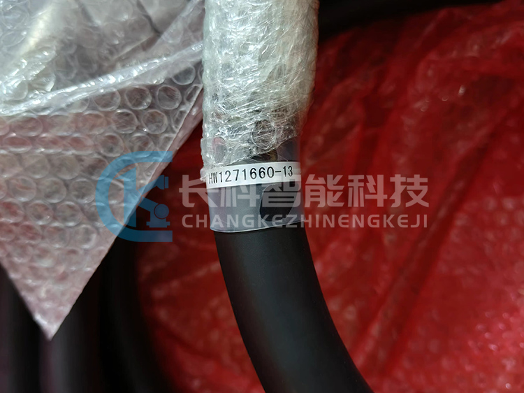 YSAKAWA安川機(jī)器人線纜HW1271698-13 YSAKAWA安川機(jī)器人線纜HW1271698-13