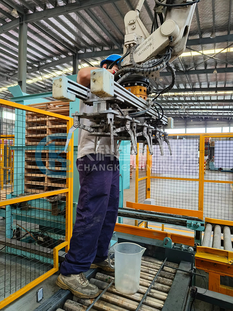 ABB碼垛機器人IRB 660-180/3.15保養(yǎng) ABB碼垛機器人IRB 660-180/3.15保養(yǎng)